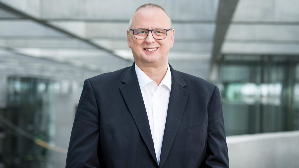 Dr. Olaf Thorsten Joachim, Staatssekretärin im Bundesministerin für Wohnen, Stadtentwicklung und Bauwesen. Foto: BMWSB | Stefanie Loos