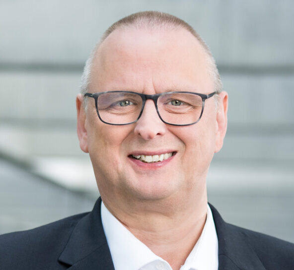 Dr. Olaf Joachim